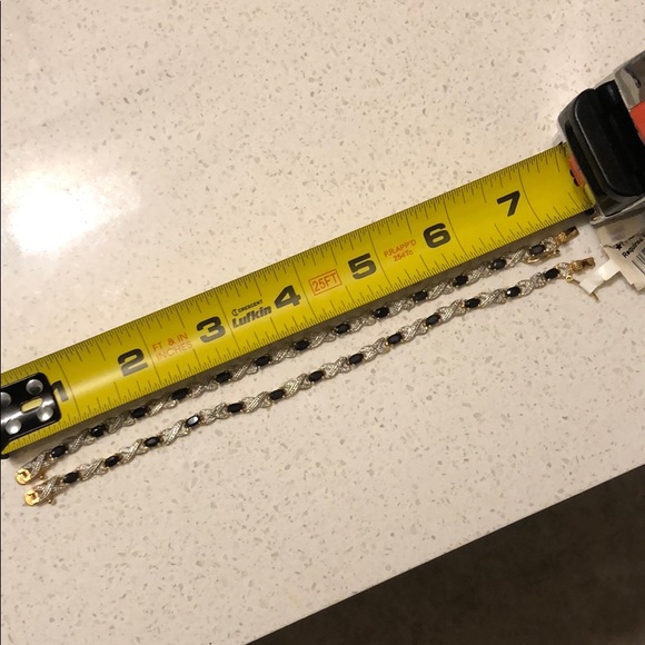 Black & silver gem bracelet (never worn) - Picture 5 of 5